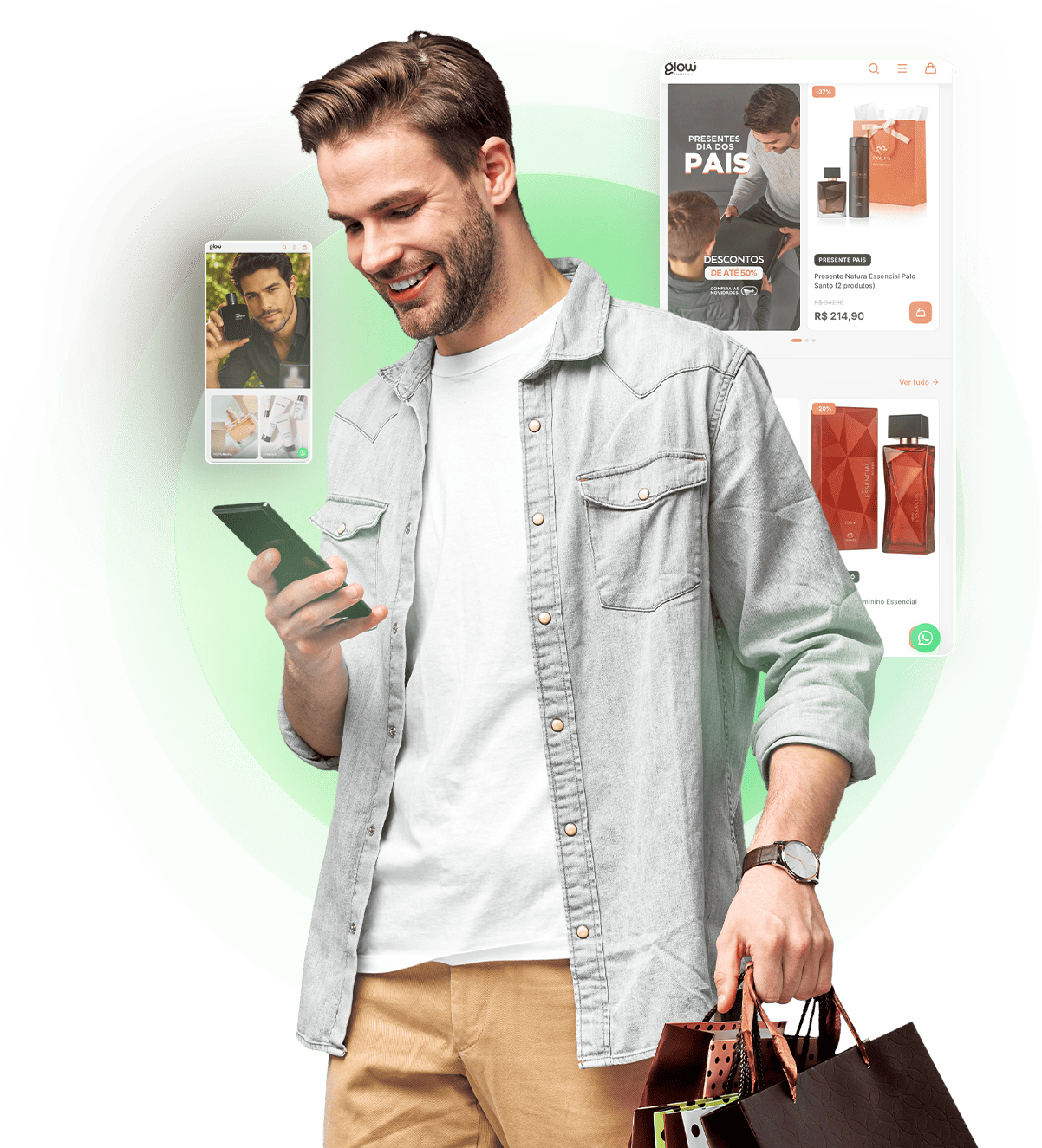 Homem sorrindo, segurando sacolas de compras e o celular com o catálogo Vendaê aberto